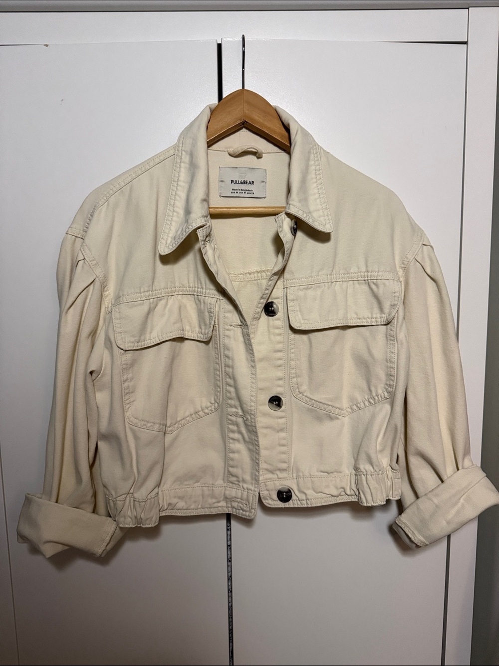 Pull&Bear Cream Cropped Button-Up Jacket